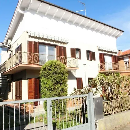 Apartamento Apartments In Lignano Sabbiadoro 42752 *